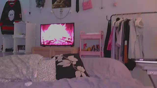 xouniq online show from 02-12-26, 03:01