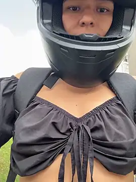 TaylorrHill online show from 02-04-26, 06:58