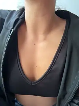 TaylorrHill online show from 04-27-26, 08:29