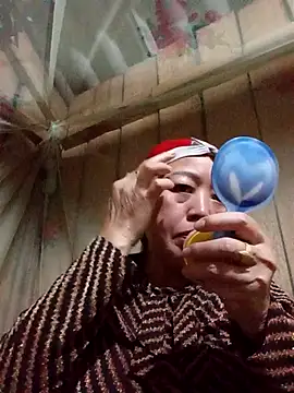 Agnes-baby online show from 04-23-26, 12:15