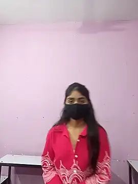 HotxMuskan online show from 03-06-26, 03:58