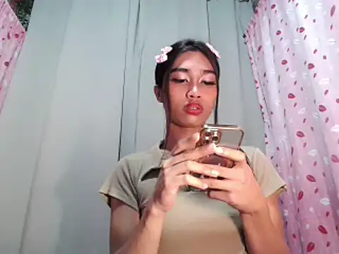 Snapshot of Goddess_katrina26 chatting on 02-04-26, 09:42 Goddess katrina26 online show from 02-04-26, 09:42