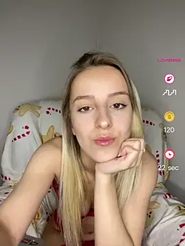 RahellaBlonde1 online show from 05-01-26, 07:40