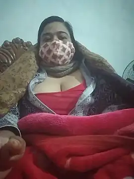 Snapshot of momo_loves chatting on 01-16-26, 12:09 momo loves online show from 01-16-26, 12:09