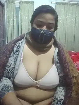 Snapshot of momo_loves chatting on 02-01-26, 05:55 momo loves online show from 02-01-26, 05:55