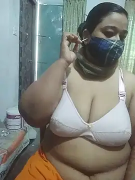 Snapshot of momo_loves chatting on 03-03-26, 03:23 momo loves online show from 03-03-26, 03:23