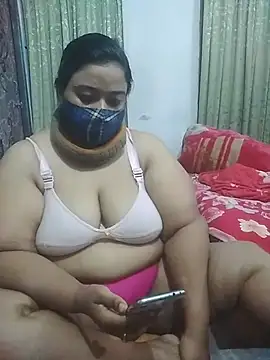 Snapshot of momo_loves chatting on 03-11-26, 06:36 momo loves online show from 03-11-26, 06:36