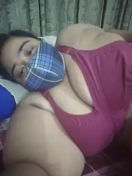 momo loves online show from 07-18-26, 07:17