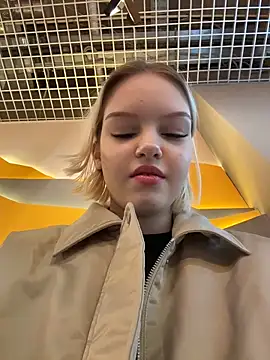 AshleyMur online show from 04-11-26, 06:18