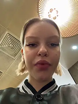 AshleyMur online show from 04-13-26, 05:02