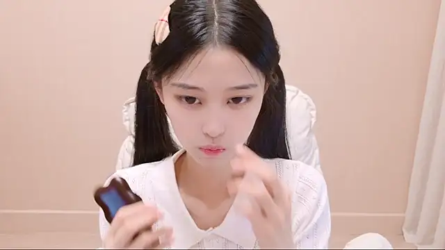 iiiiiiiiiu online show from 05-11-26, 01:28
