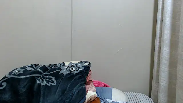 ExtraDoll online show from 04-24-26, 08:11