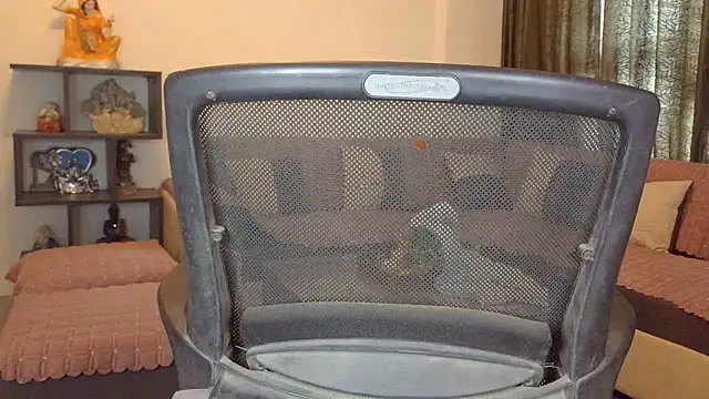 Snapshot of Secret_Sarikaa chatting on 06-20-26, 04:48 Secret Sarikaa online show from 06-20-26, 04:48