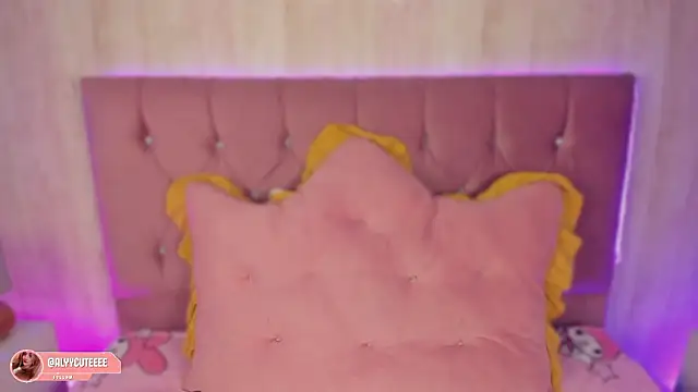 alyy cut3 online show from 03-26-26, 09:09