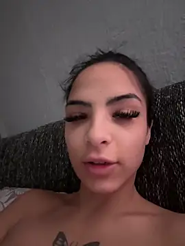 Evelin199 online show from 05-13-26, 06:44