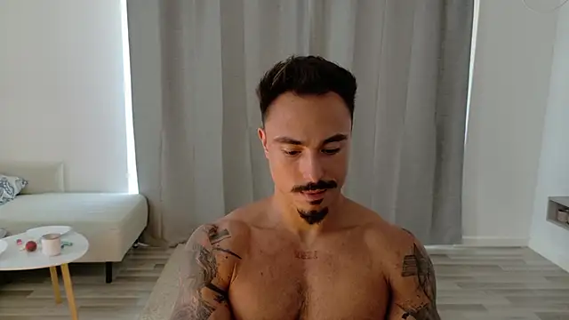 Master Lukas online show from 06-19-26, 11:47