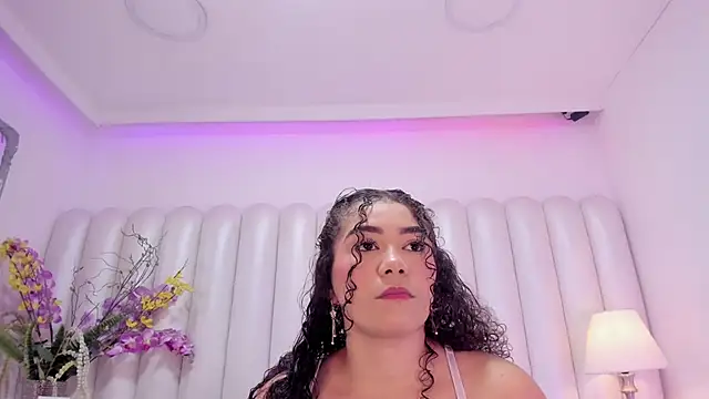 CamilaCastillo online show from 06-10-26, 07:46