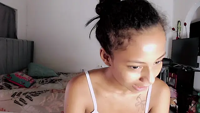 Snapshot of linda_brown_ chatting on 02-27-26, 12:38 linda brown online show from 02-27-26, 12:38