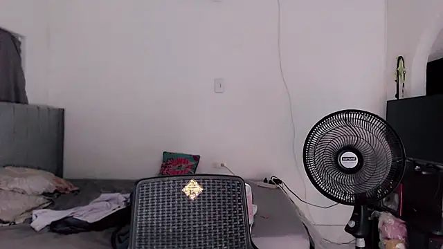 Snapshot of linda_brown_ chatting on 03-10-26, 07:08 linda brown online show from 03-10-26, 07:08