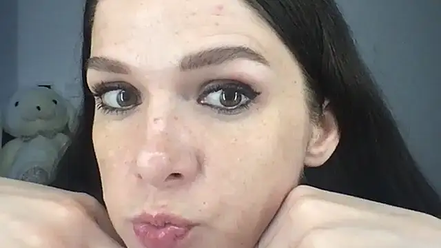 Little Mia Secret online show from 07-19-26, 01:37