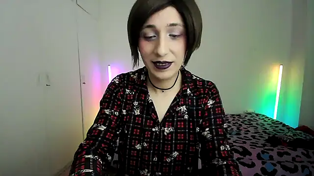 HoneyValentine online show from 02-07-26, 08:45