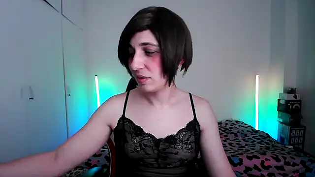 HoneyValentine online show from 04-24-26, 07:38