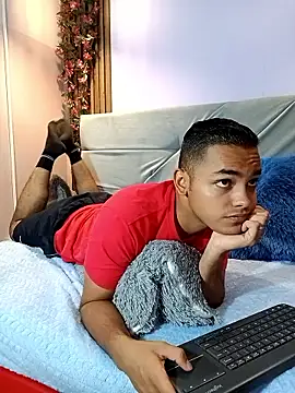 studentdeivy  online show from 01-10-26, 10:39