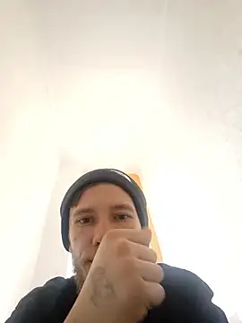 Andreas2335 online show from 01-07-26, 09:56