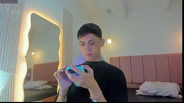 Iamcami  online show from 02-04-26, 07:09