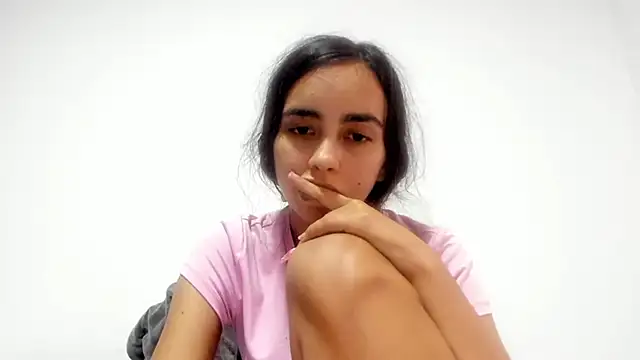 Sarah sumemers online show from 04-24-26, 09:06