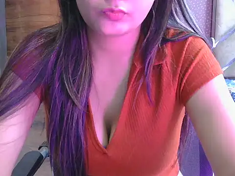 Snapshot of sweet_riyaaa chatting on 07-13-26, 04:26 sweet riyaaa online show from 07-13-26, 04:26