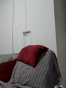 ofjuliaa online show from 04-01-26, 02:23