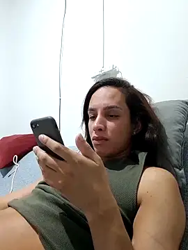 Snapshot of ofjuliaa chatting on 05-05-26, 02:30 ofjuliaa online show from 05-05-26, 02:30