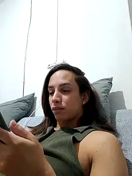 Snapshot of ofjuliaa chatting on 05-07-26, 08:36 ofjuliaa online show from 05-07-26, 08:36