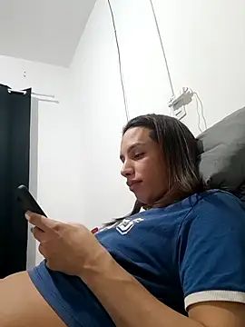Snapshot of ofjuliaa chatting on 06-07-26, 02:59 ofjuliaa online show from 06-07-26, 02:59