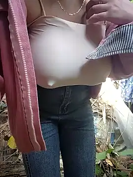 yiyi-1314 online show from 05-28-26, 12:52