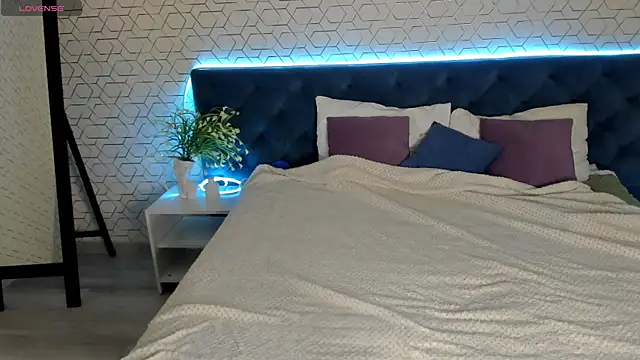 desiree doll online show from 03-03-26, 01:12