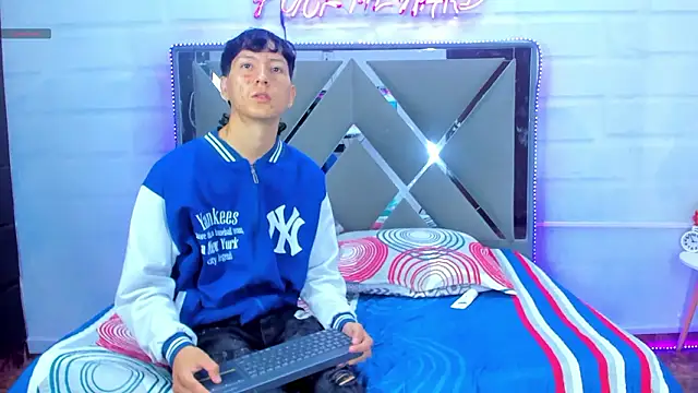 Snapshot of BunnyLove_ chatting on 03-02-26, 12:13 BunnyLove online show from 03-02-26, 12:13