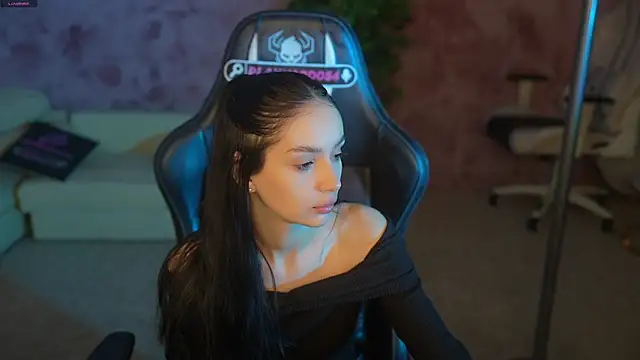 Mila Rose054 online show from 06-03-26, 04:48