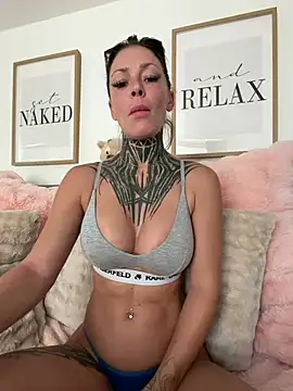 TittenTina online show from 07-15-26, 03:28