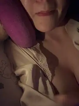 Snapshot of Lol-222 chatting on 02-22-26, 03:32 Lol-222 online show from 02-22-26, 03:32