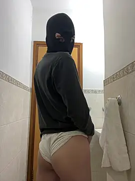 Snapshot of petiteyanel chatting on 03-08-26, 10:41 petiteyanel online show from 03-08-26, 10:41