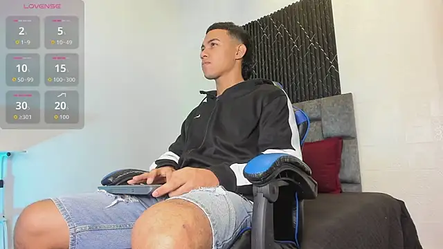 Liamsubtle01 online show from 07-23-26, 11:08