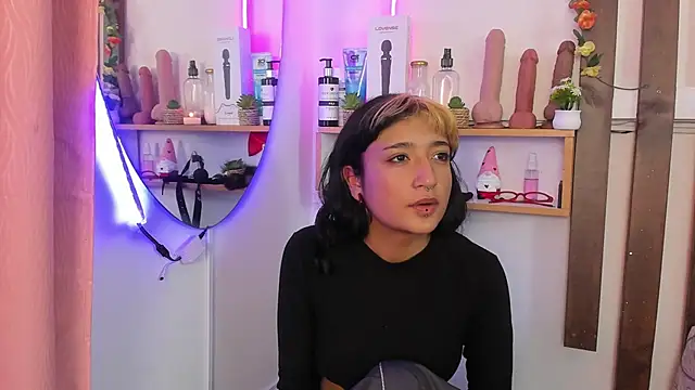 MeowMota  online show from 04-21-26, 06:44