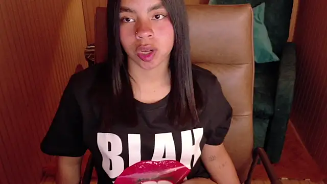 SofiaMante  online show from 02-25-26, 10:08