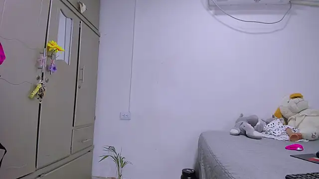 vennuss19 online show from 04-08-26, 12:32