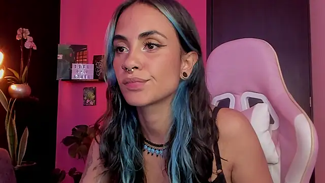 azula lillet online show from 01-09-26, 08:32