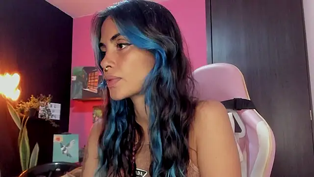 azula lillet online show from 02-14-26, 11:45