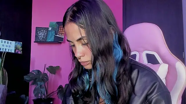 azula lillet online show from 04-25-26, 09:56