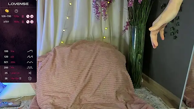 Snapshot of Ruby_blossom_ chatting on 01-11-26, 09:09 Ruby blossom online show from 01-11-26, 09:09